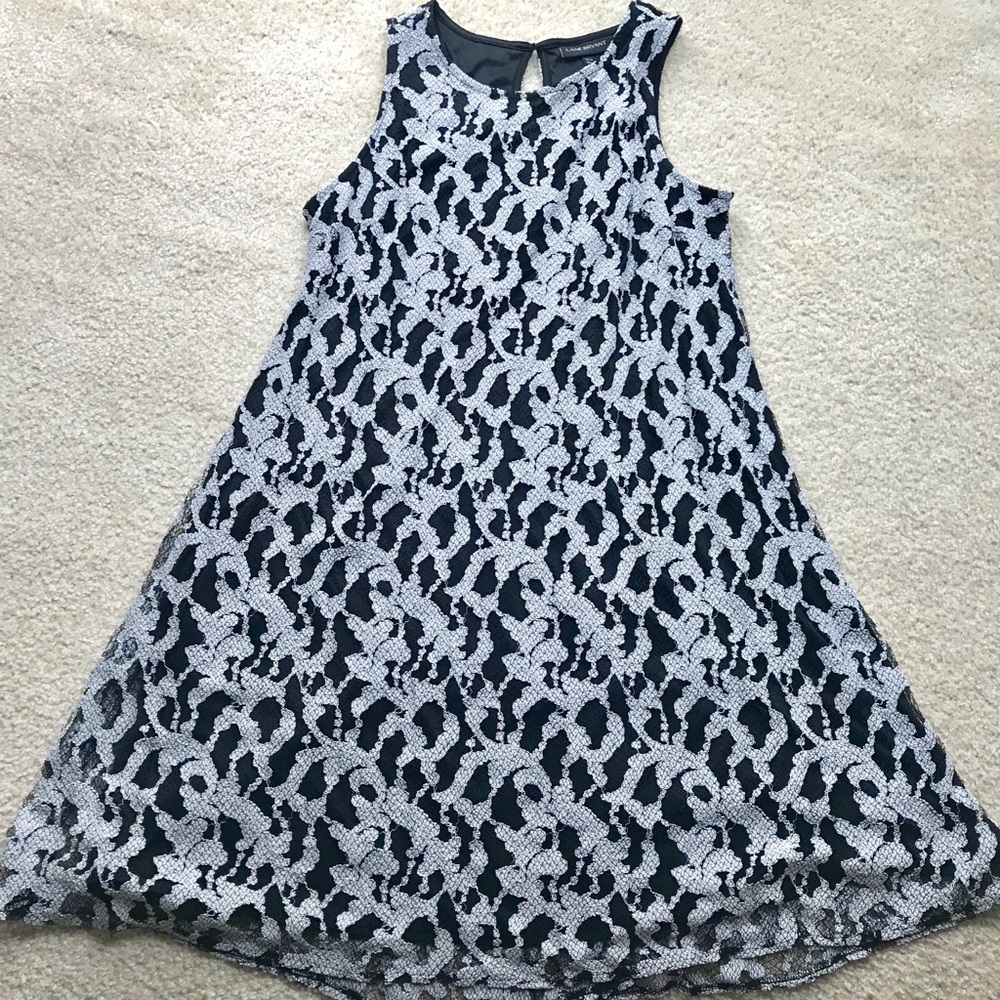 Lane Bryant Black and White dress with pockets!